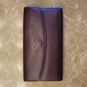 Buxton Burgandy Leather Wallet Envelope Design